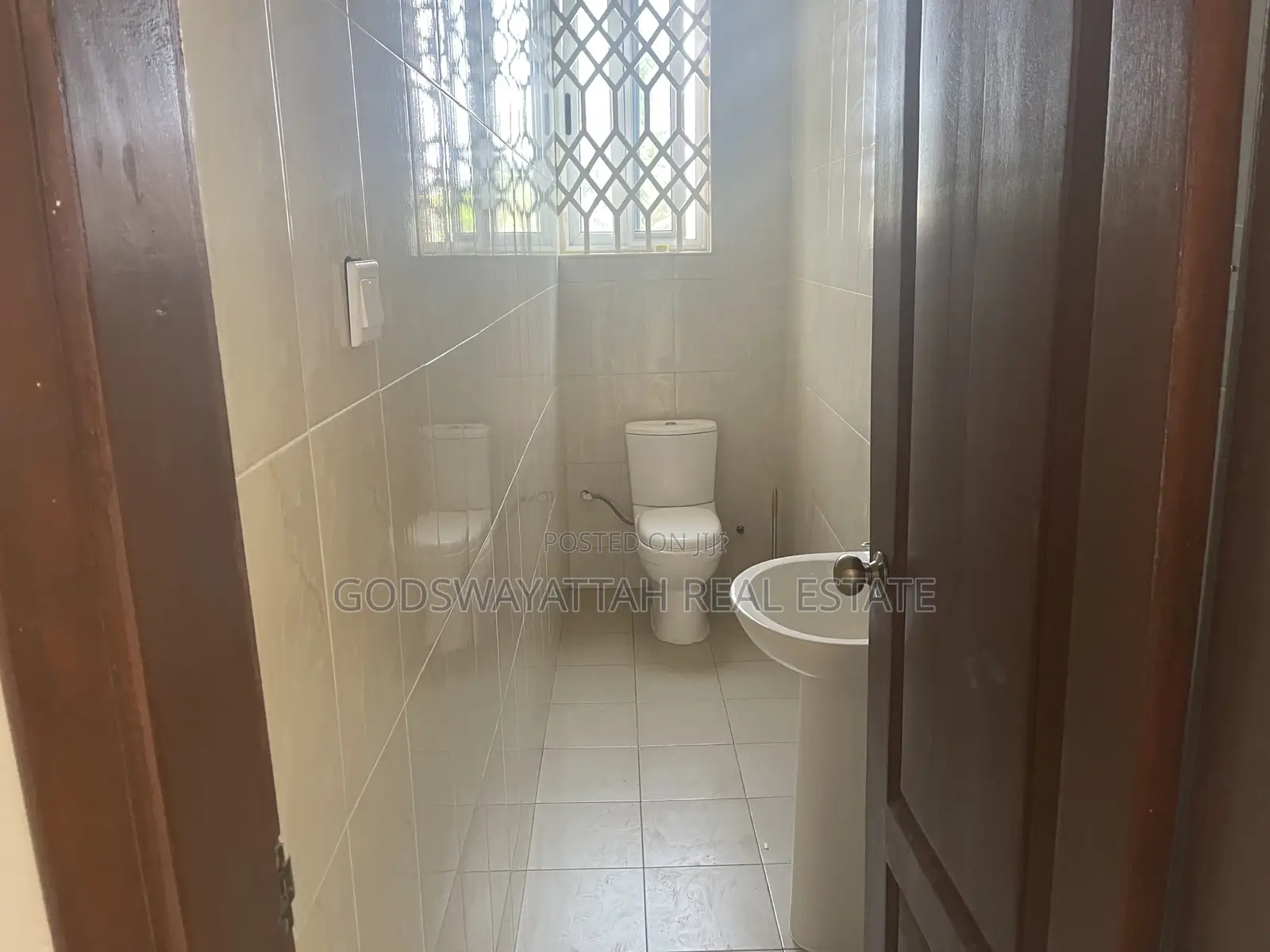 2bdrm Apartment in East Legon, Adjiriganor for rent