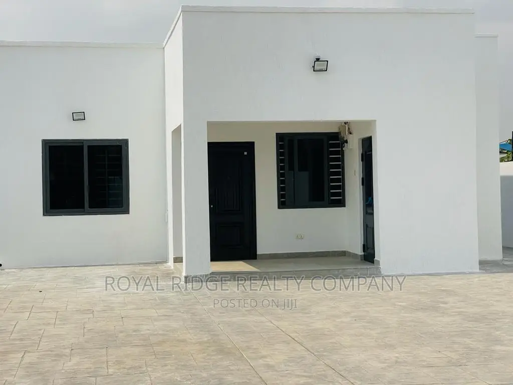 3bdrm House in Spintex Sakumono, Accra Metropolitan for sale