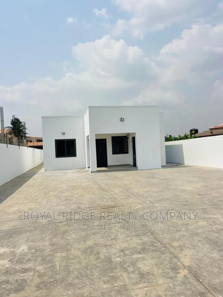 3bdrm House in Spintex Sakumono, Accra Metropolitan for sale