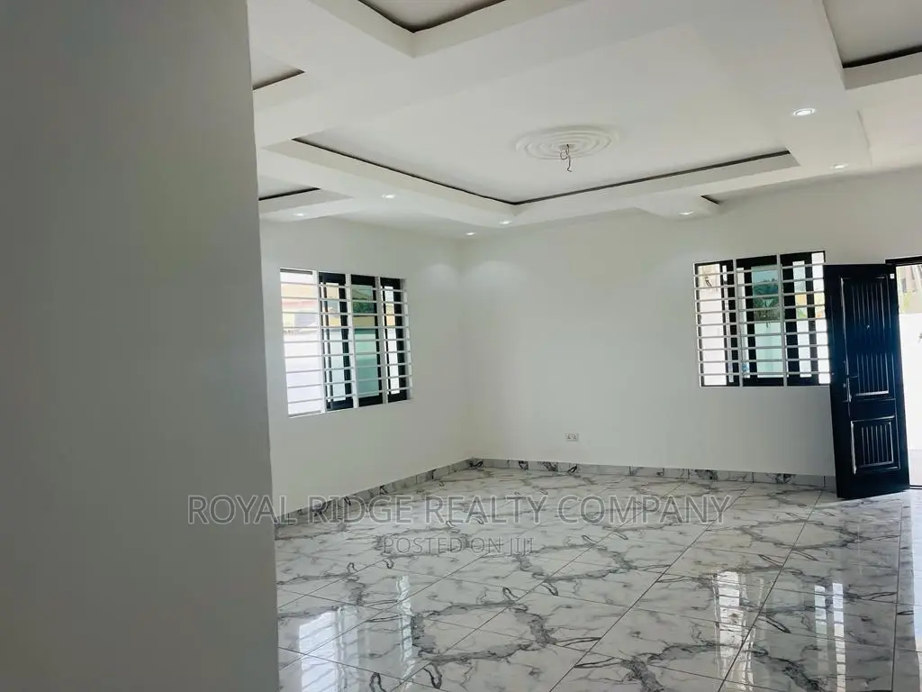 3bdrm House in Spintex Sakumono, Accra Metropolitan for sale