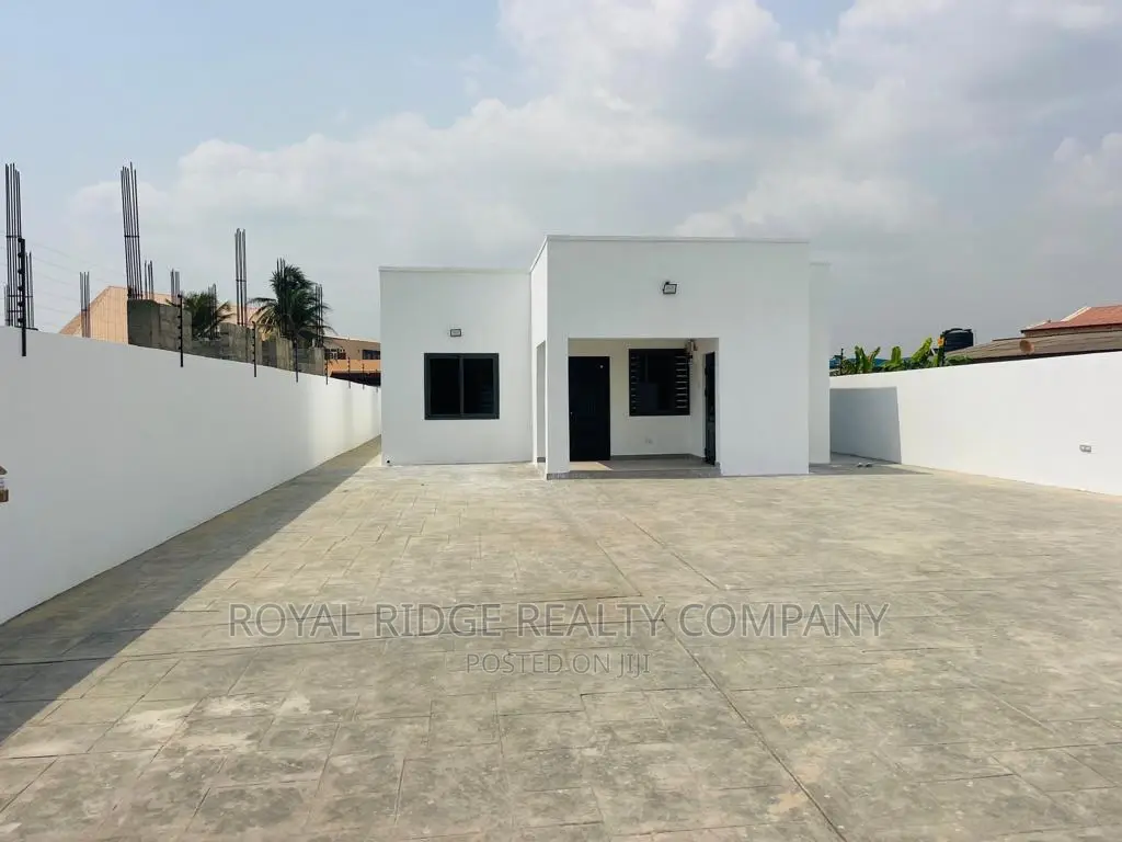 3bdrm House in Spintex Sakumono, Accra Metropolitan for sale