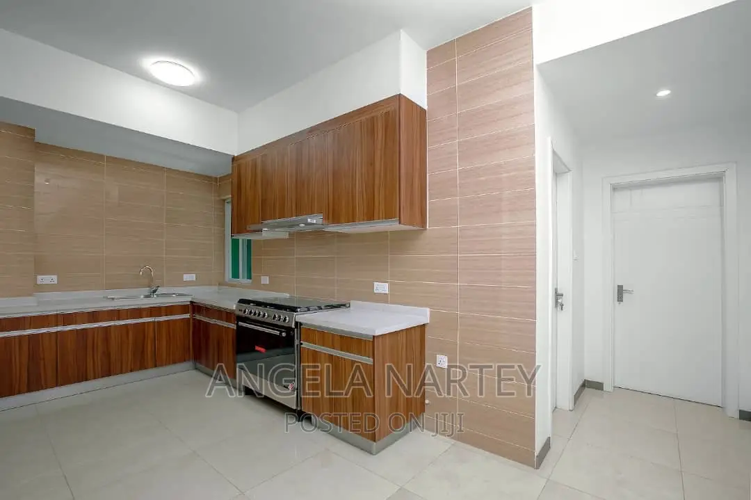 2bdrm Apartment in Lashibi, Tema Metropolitan for sale