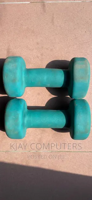 A Pair of 4kg Rubber Dumbbells