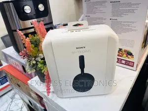 Fabulous Sleek Headset WH-1000XM5 Sony
