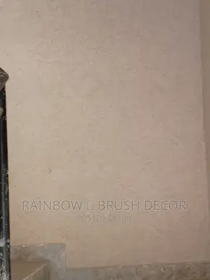 Wall Dumpness Doctor. (Graffiato Paint)