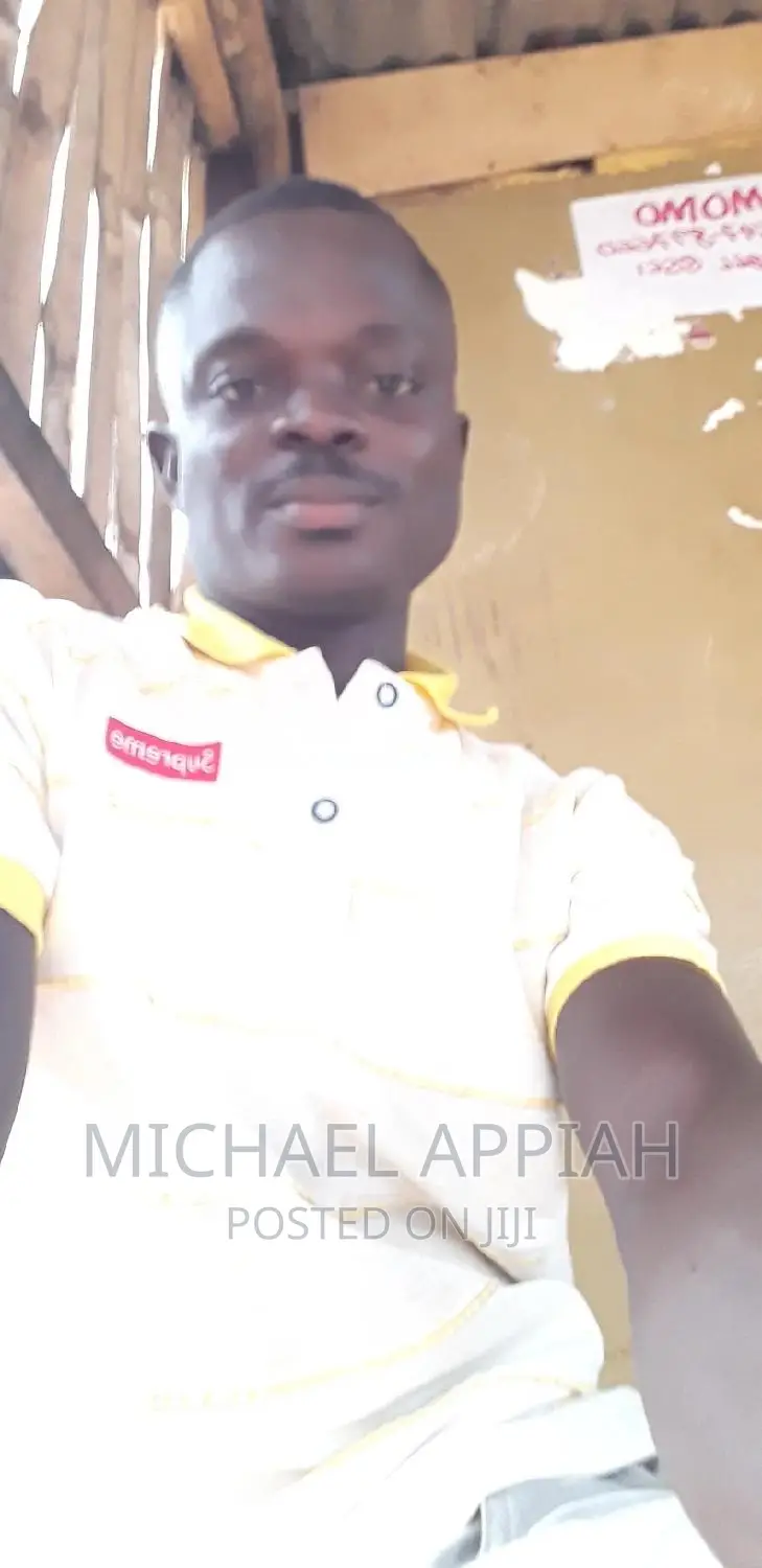 I'm A Qualified And Dedicated Driver Looking For Job
