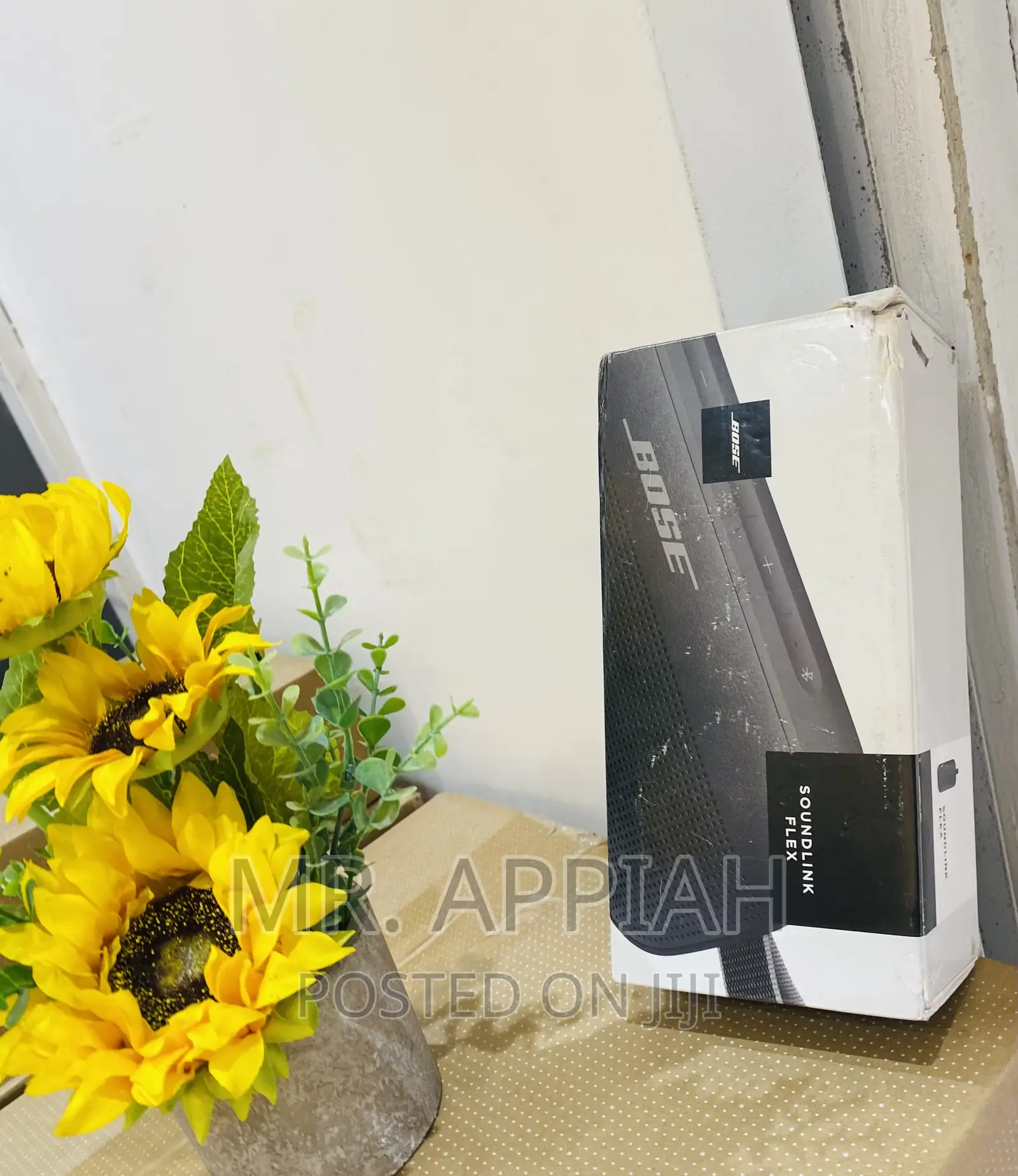 Get Special Feature on Bose Sound Flex Bluetooth Speaker.