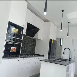 Modern Kitchen Cabinet