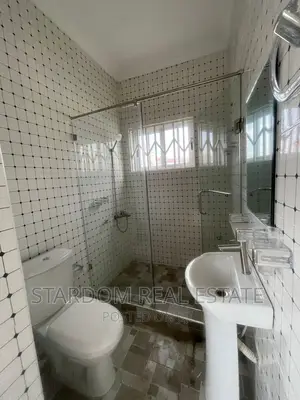 3bdrm Duplex in Spintex for rent
