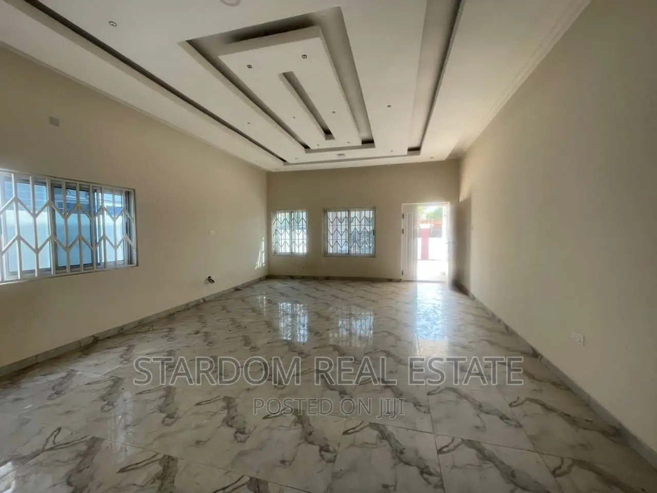 3bdrm Duplex in Spintex for rent