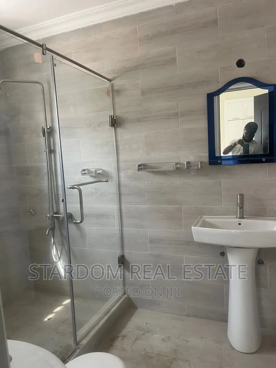 3bdrm Duplex in Spintex for rent