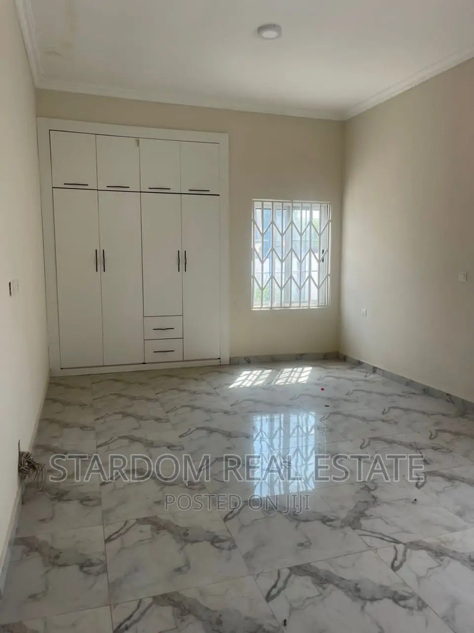 3bdrm Duplex in Spintex for rent