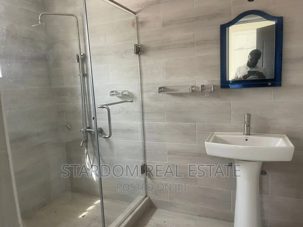 3bdrm Duplex in Spintex for rent