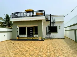 3bdrm House in Adenta New Legon for sale