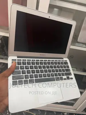 Laptop Apple MacBook Air 2012 4GB Intel Core i5 SSD 128GB