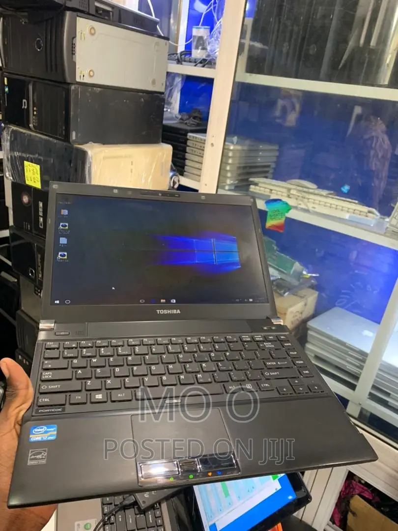 Laptop Toshiba Satellite C850 8GB Intel Core I5 HDD 500GB