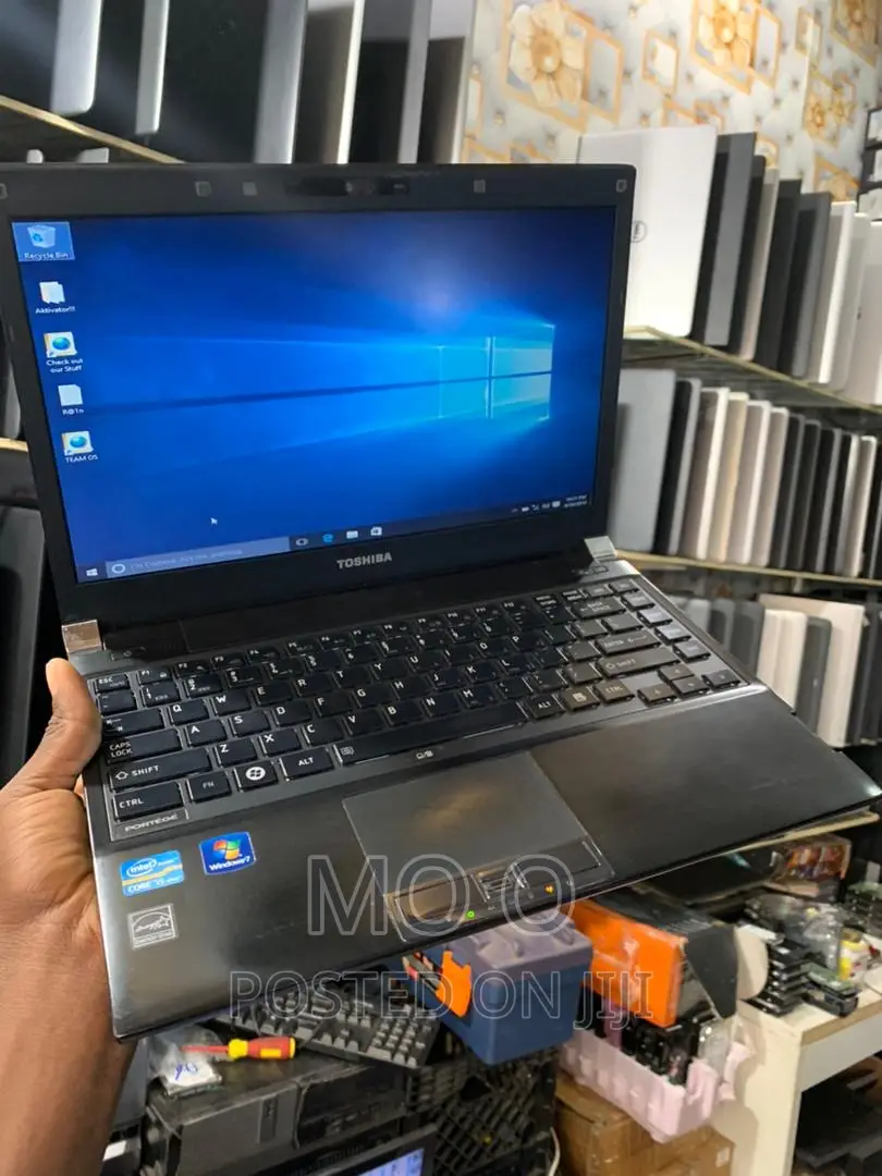 Laptop Toshiba Satellite C850 8GB Intel Core I5 HDD 500GB