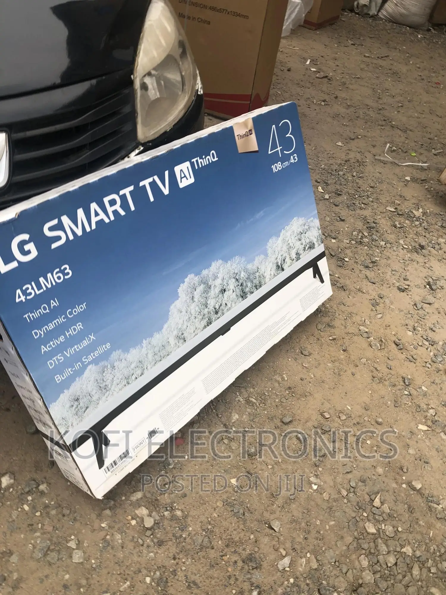Free View LG 43" Smart Satellite Full HD LED TV + Wall Mount