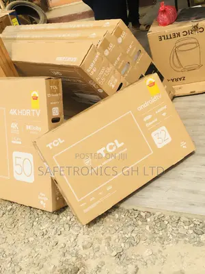 Black Glossy HDR Electric 32 Inches TCL S5400A Full HD Tv