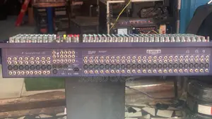 Soundcraft LX7 II - 32 Channel Recording Mixer