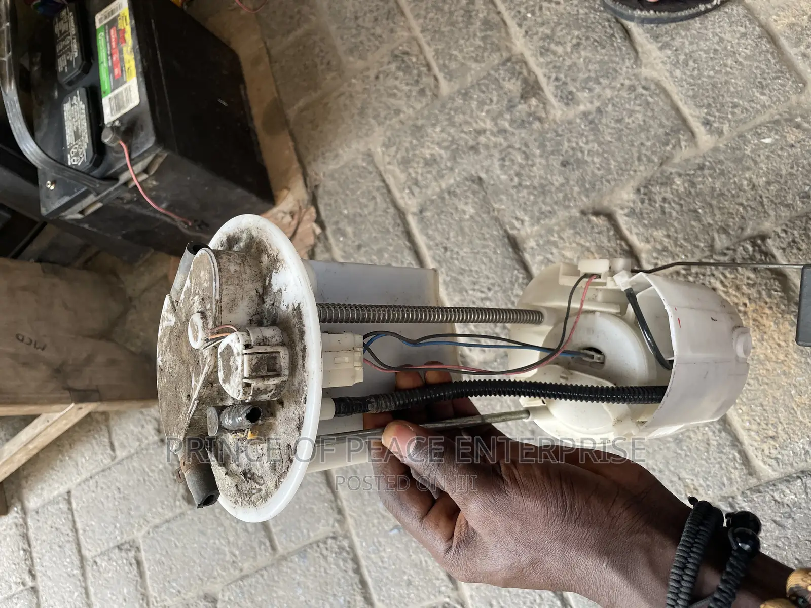 Toyota Vitz 2010 Fuel Pump Complete