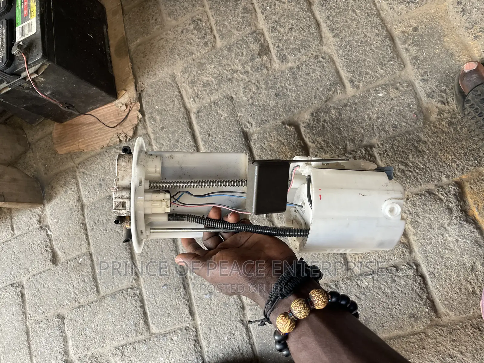 Toyota Vitz 2010 Fuel Pump Complete