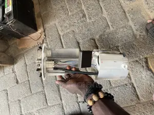 Toyota Vitz 2010 Fuel Pump Complete