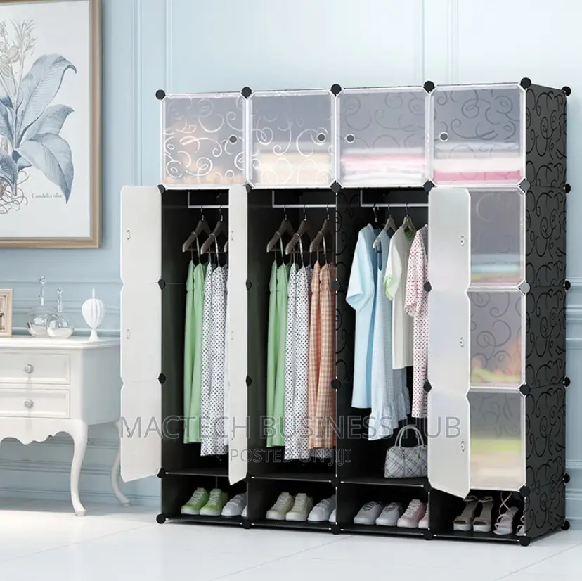 Plastic Wardrobe (16 Cubicles)