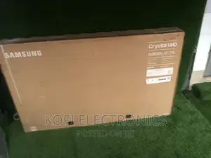 Samsung 85 Inches AU8000 UHD Flat Smart TV W/Stand Base