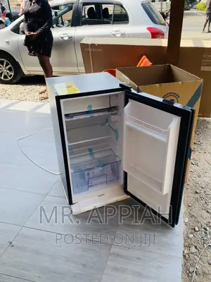 Sleek Design Pearl Pf-109single Door Electric Fridge,Mirror