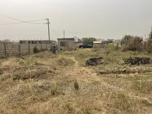 Fence Land for Sale at Santeo