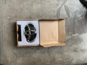Glass Crown for Toyota Corolla 2017 Sports