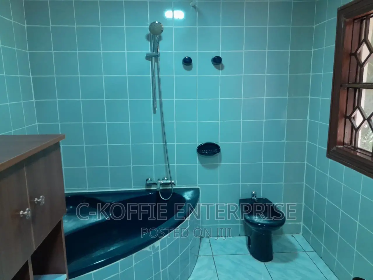 5bdrm House in Labone for rent