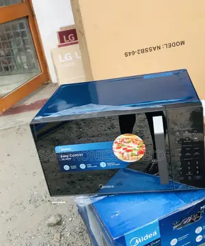 28 Liters Electric Black Midea E9P032M Countertop Microwave