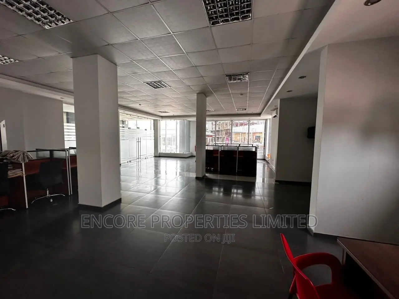 6bdrm Duplex in Encore Properties, Labone for rent