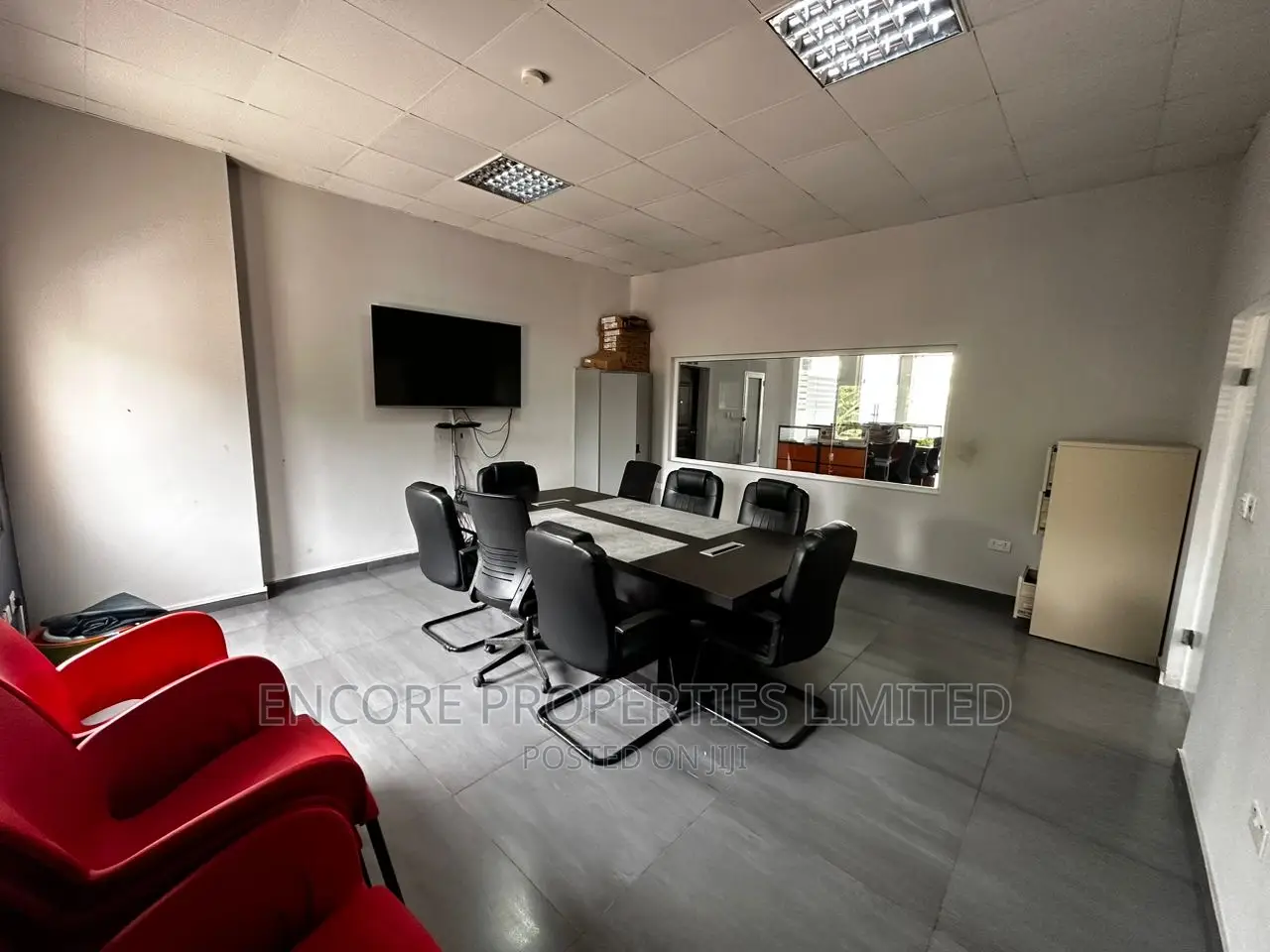 6bdrm Duplex in Encore Properties, Labone for rent