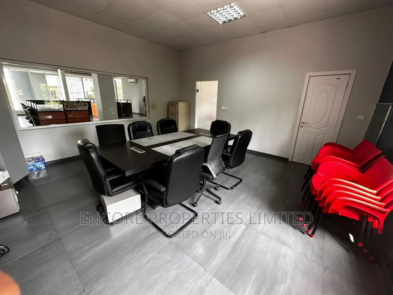 6bdrm Duplex in Encore Properties, Labone for rent