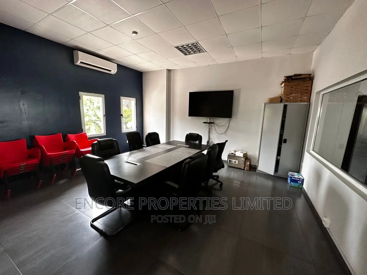 6bdrm Duplex in Encore Properties, Labone for rent