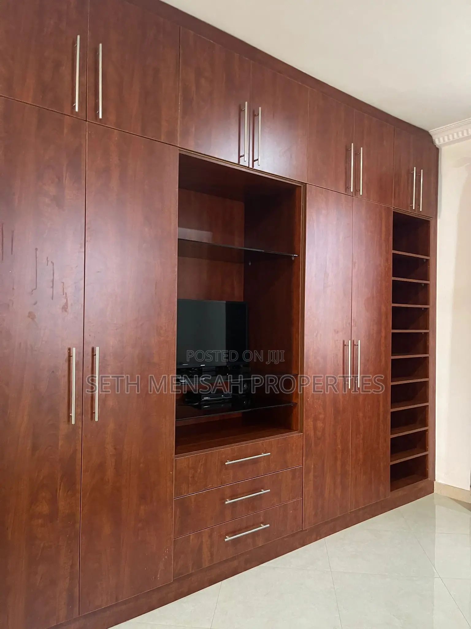 Furnished 4bdrm House in Skm, Dome for rent