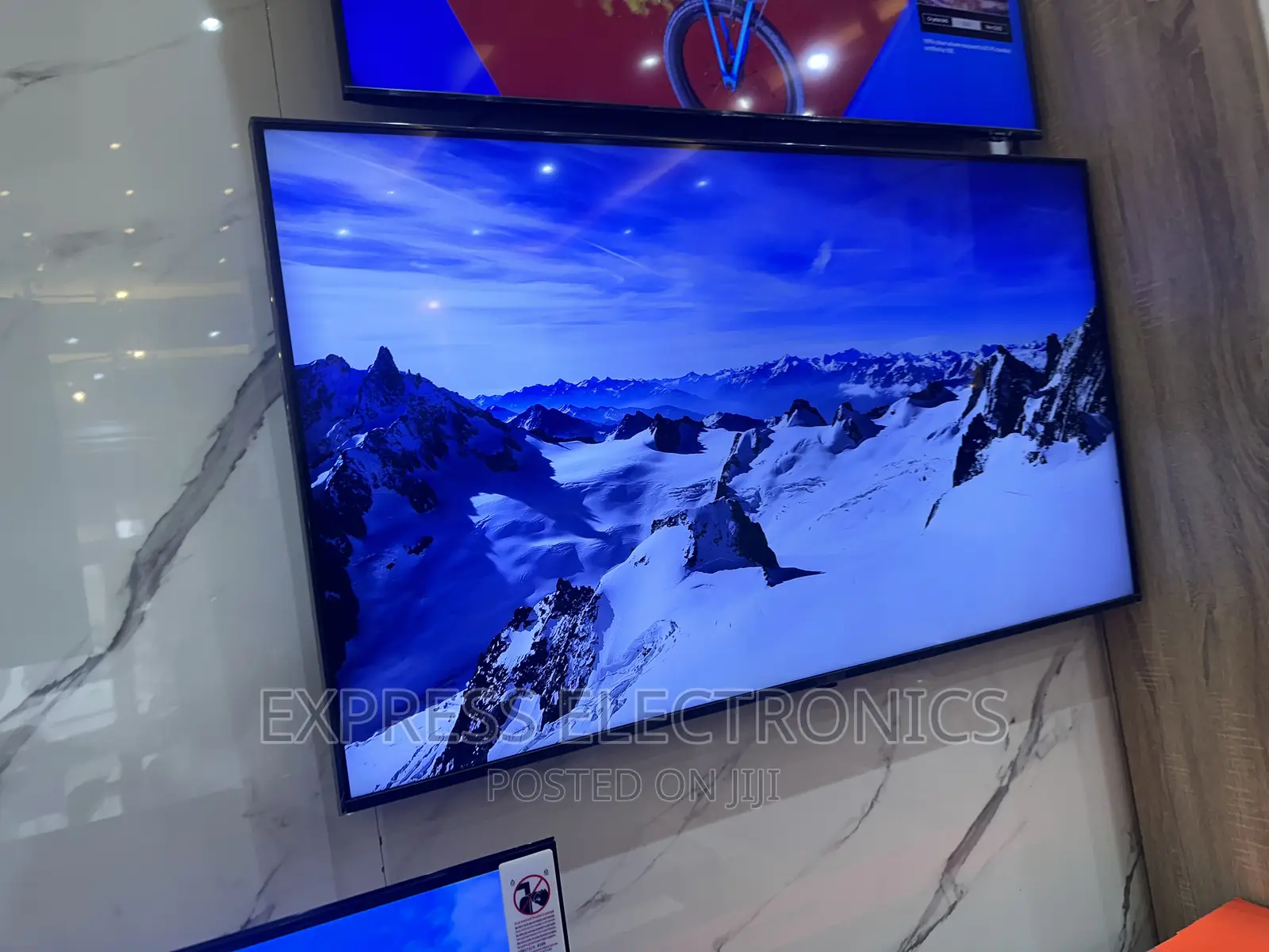 Glossy Slim UHD Smart Screen LG 55”Up70006