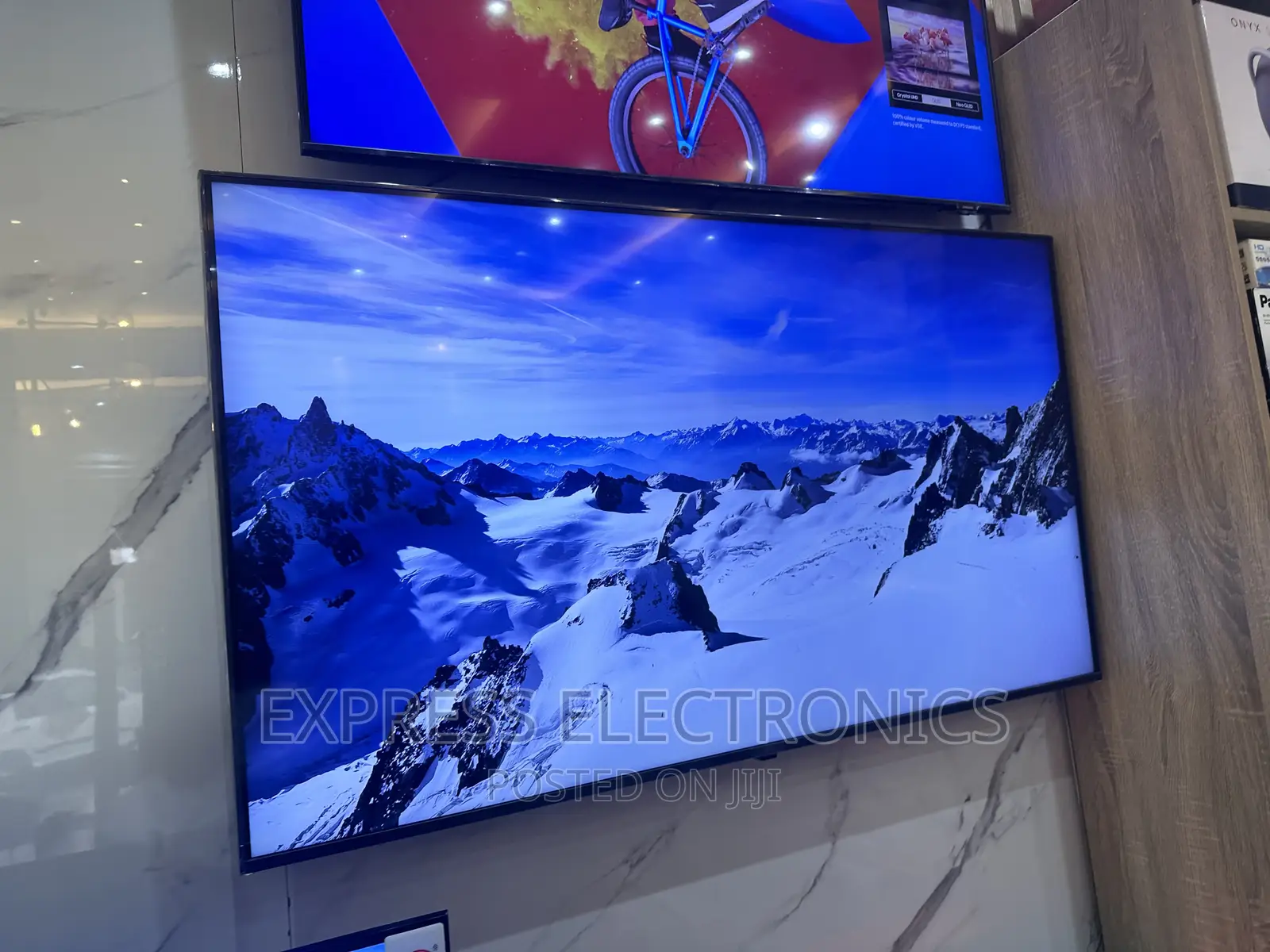 Glossy Slim UHD Smart Screen LG 55”Up70006