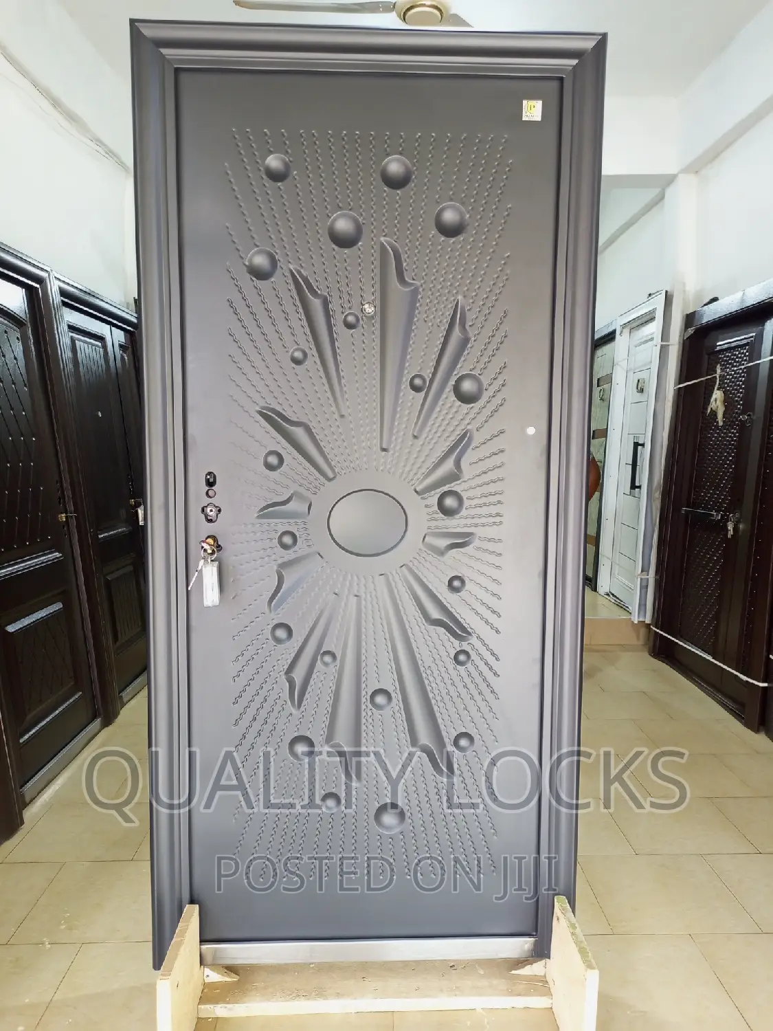 Smooth and Elegant Single Door