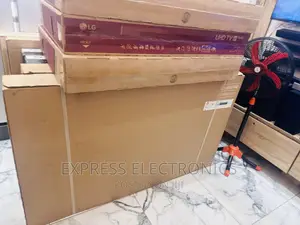 Powerful Dynamic UHD Smart Samsung 65”Cu8000 Tv