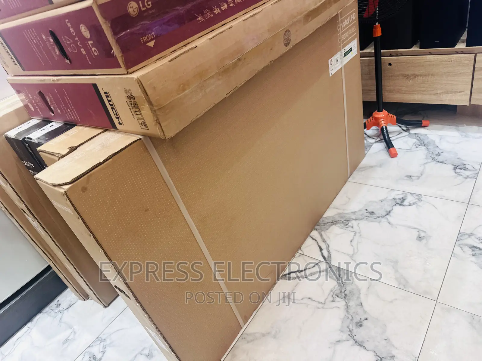 2023 Model New Samsung UHD Smart Glossy 65”Cu8000