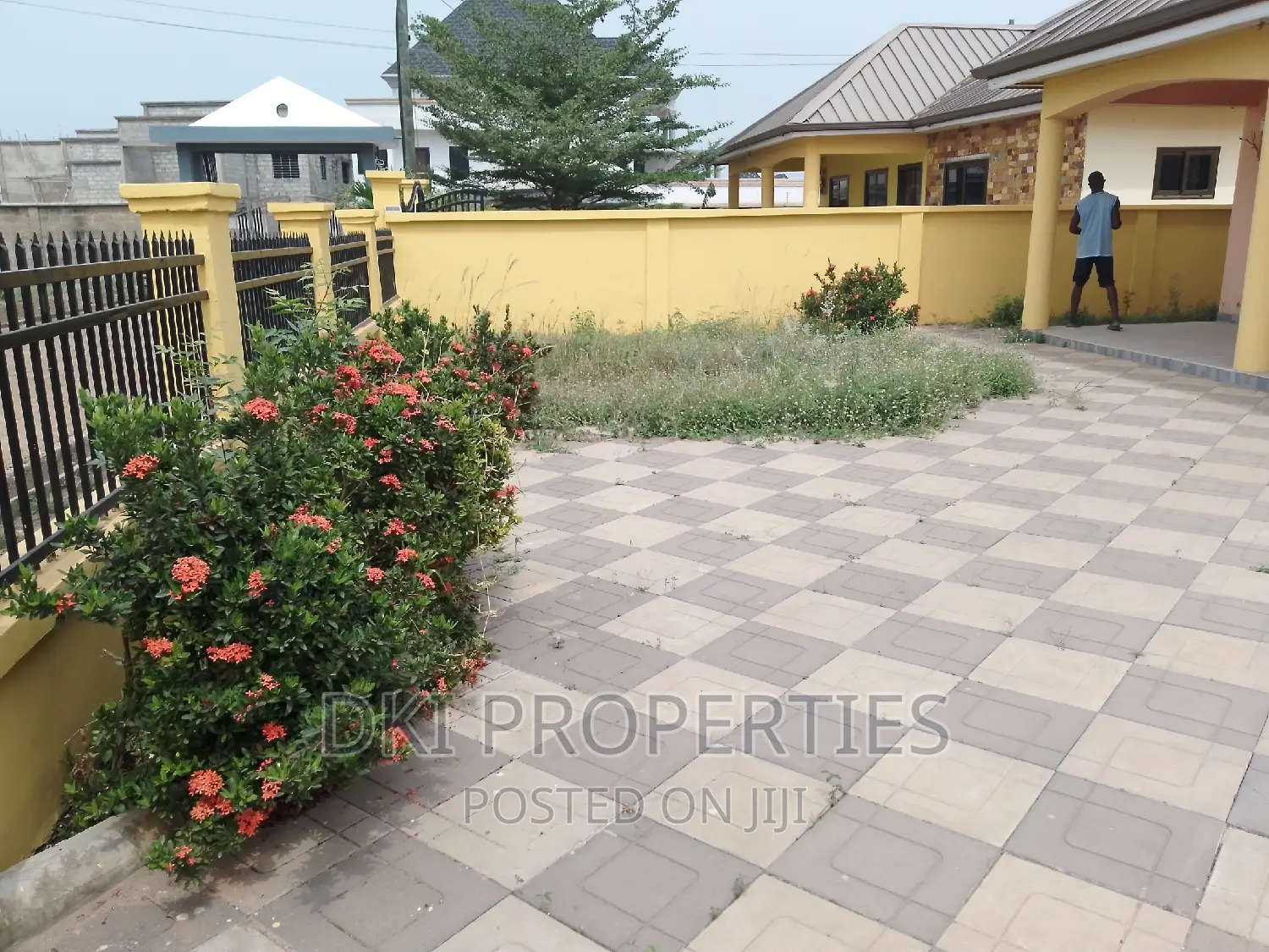 3bdrm House in Dki Properties, Valley View Area for sale