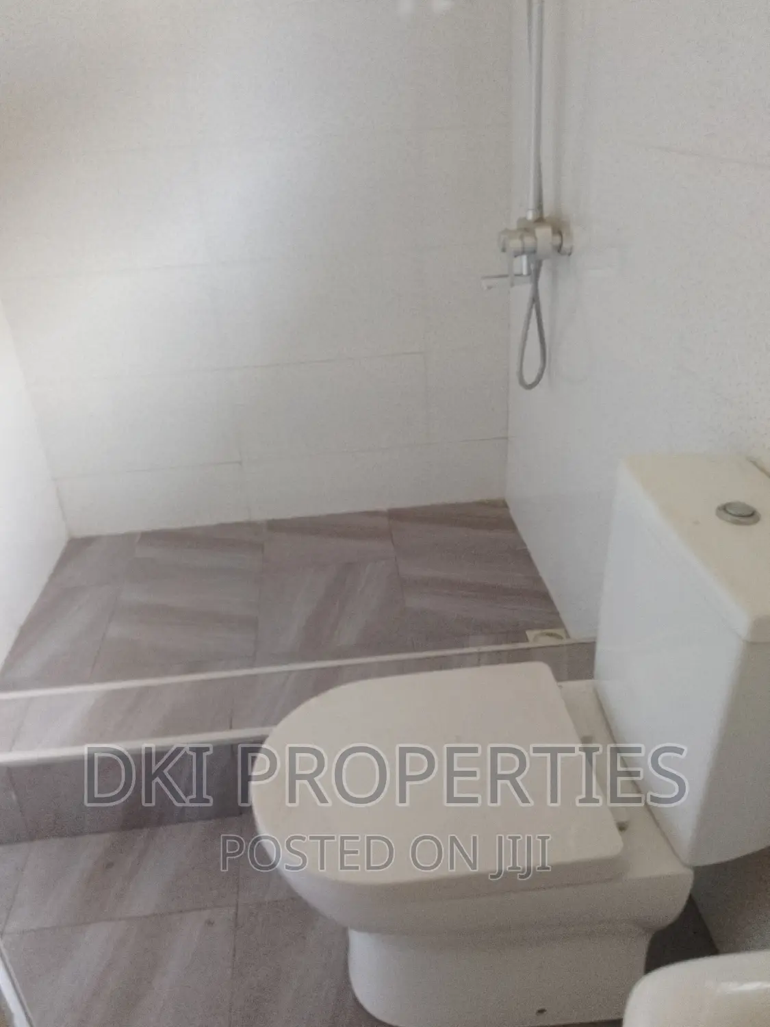 3bdrm House in Dki Properties, Valley View Area for sale