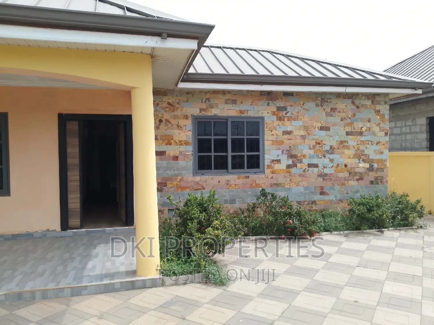 3bdrm House in Dki Properties, Valley View Area for sale