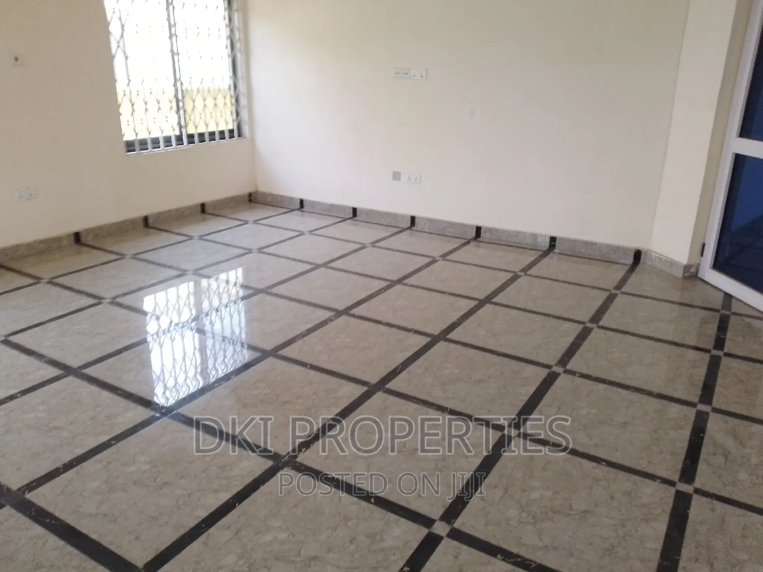 3bdrm House in Dki Properties, Valley View Area for sale