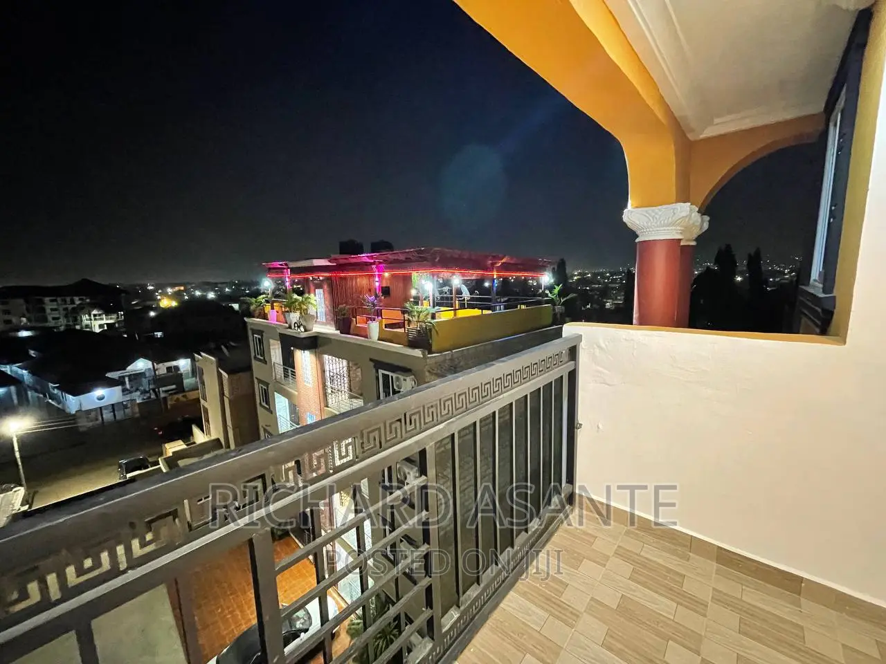 Executive Home With Waterheater for Short Stay at Pokuase