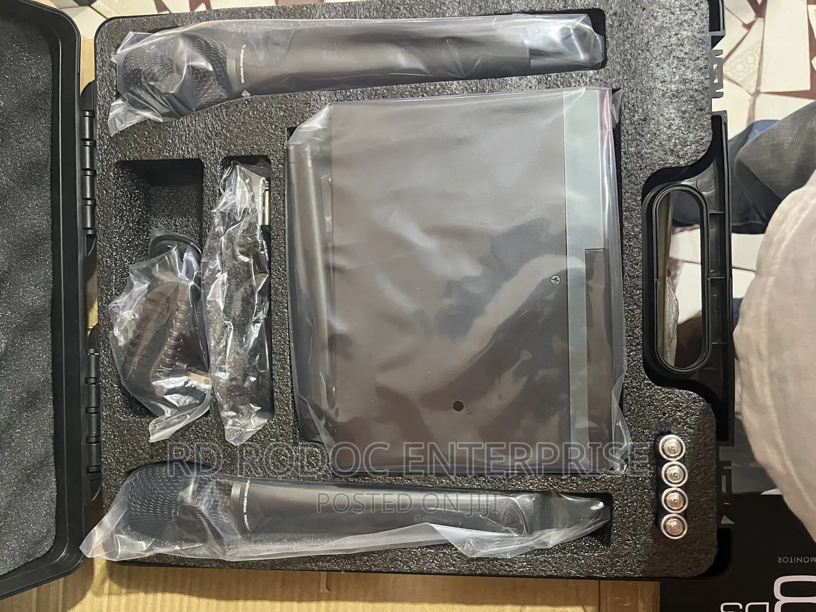 JBL Urx9900